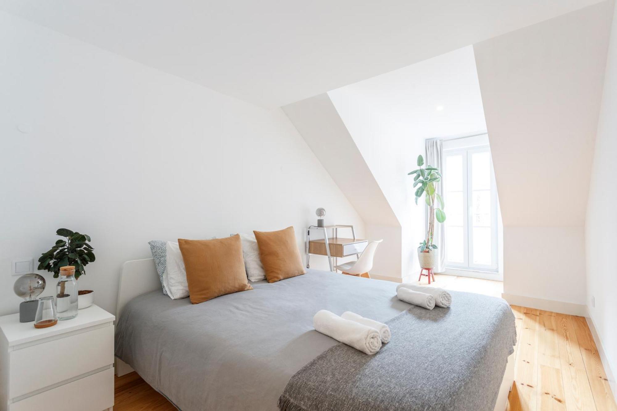 Suite In Cozy Apartment In Chiado In Shared House Lisboa Εξωτερικό φωτογραφία